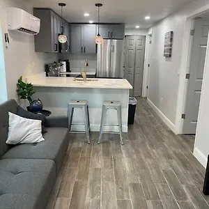 https://betterplace-2-bedooms-walk-to-armature-works-and-downtown-tampa.hotelstampa.org